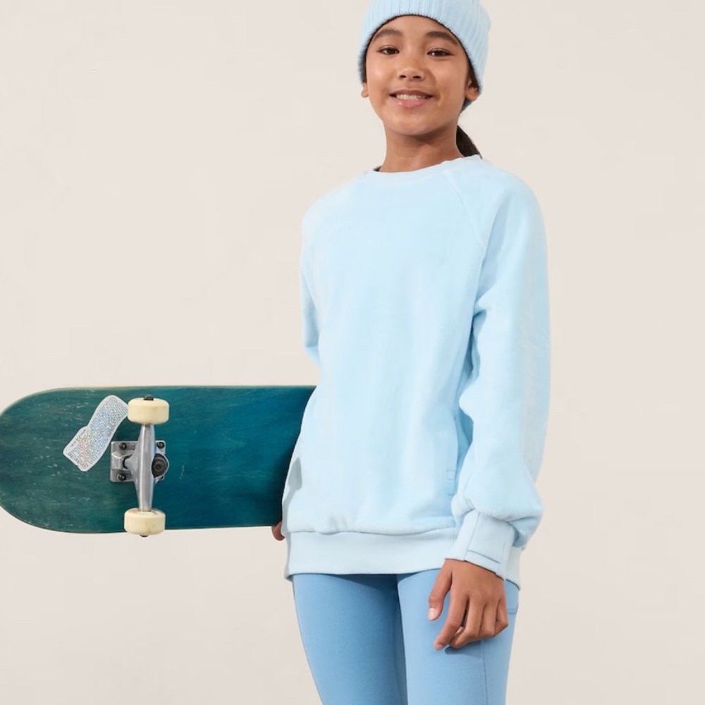ATHLETA GIRL FEELIN' GREAT CREWNECK SWEATSHIRT